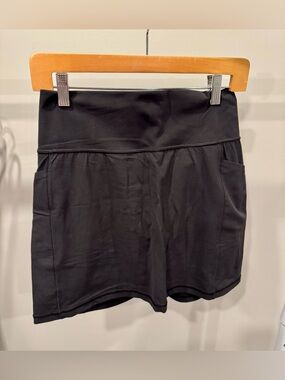 Athleta Salutation Stash Pocket Skort